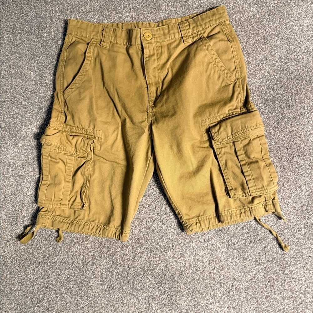 Amazon Men's Tan Cargo Shorts